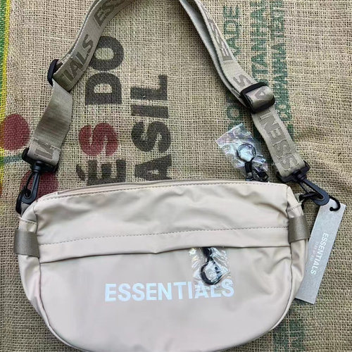 FOG新款 Essentials复线尼龙单肩斜挎包胸包高街运动潮流男女情侣 - 图3