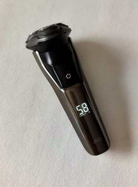 超人剃须刀车载刮胡刀3刀头Type-C快充车家两用全身水洗智能数显