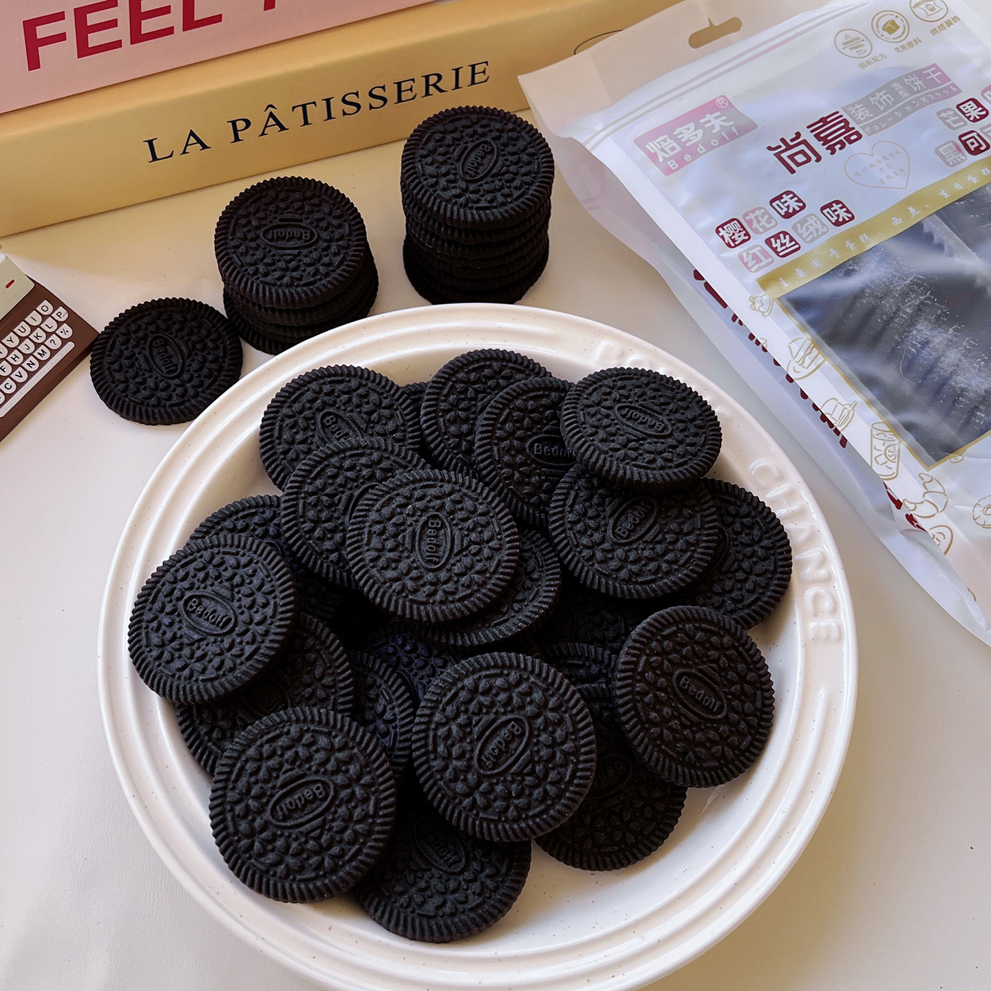 黑色圆形饼干搞怪眼睛蛋糕饼干可可味小奥饼干烘焙蛋糕装饰点缀,淘宝优惠券,粉丝福利购,淘宝优惠卷