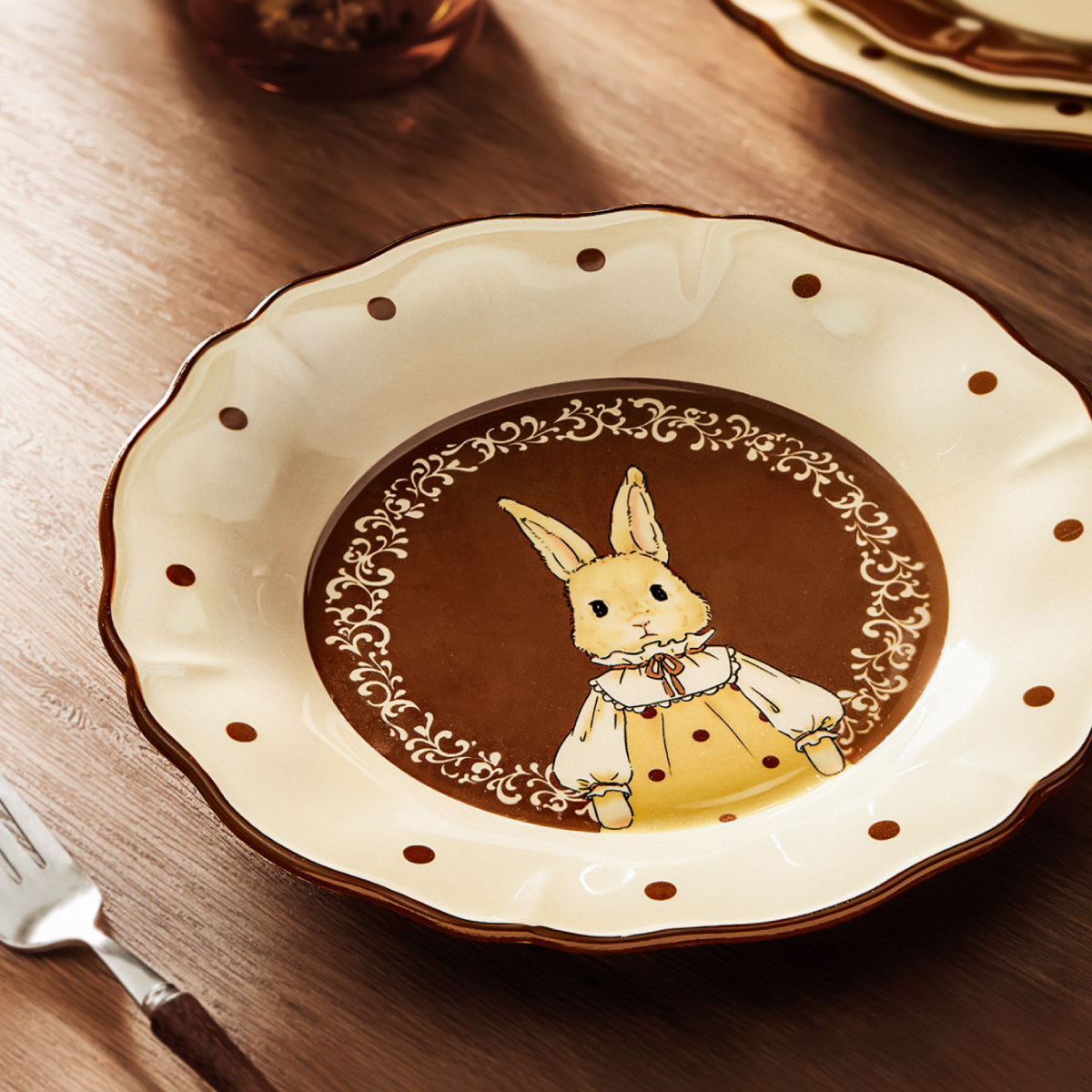 卡通可爱摩卡兔盘子家用菜盘碗碟餐具稀奇古怪好看的水果盘酸奶碗,淘宝优惠券,粉丝福利购,淘宝优惠卷