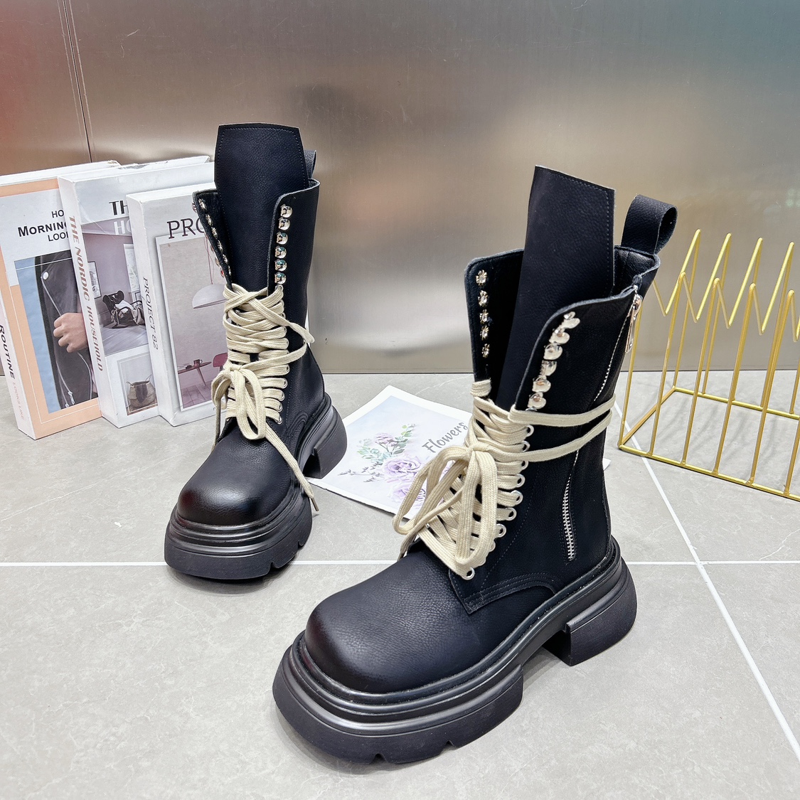 欧洲站2025秋季新款中筒马丁靴厚底松糕系带圆头真皮大黄靴短靴女 - 图1