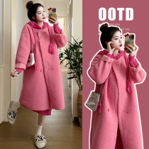 Pregnant Woman Winter Clothing Suit Fashion Thickened gushed lamb suede jacket necropolis with cap one-piece dress and dresses for autumn and winter models