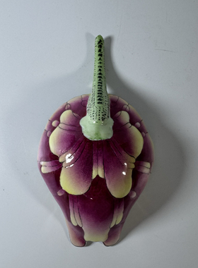 清光绪款手绘加彩莲花纹秋操杯