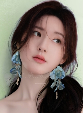 赵露思同款耳环蓝色布艺花朵旅游度假耳饰耳钉耳夹无耳洞2025春夏
