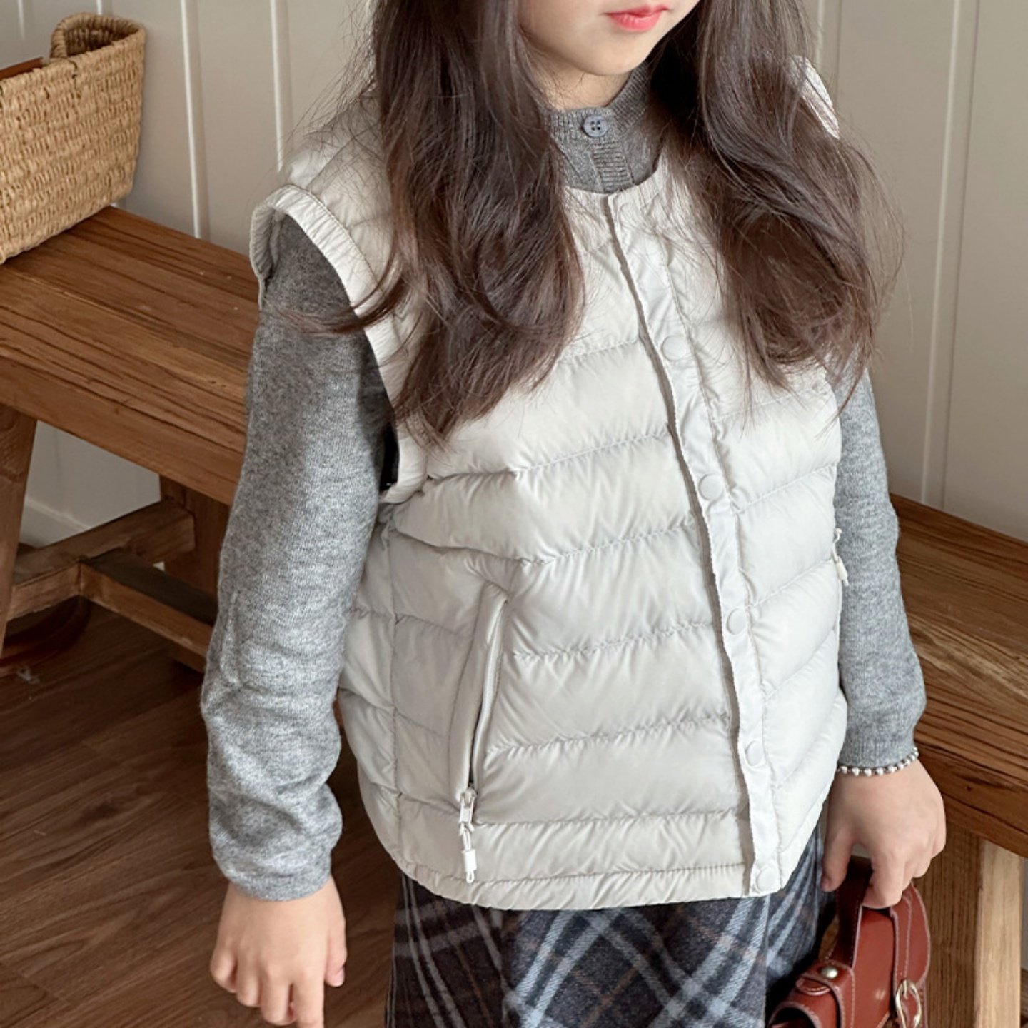 女童羽绒马甲外穿秋冬2025新款儿童校服神器冬季中大童白鸭绒背心,淘宝优惠券,粉丝福利购,淘宝优惠卷