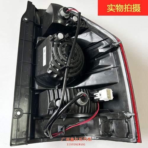 适用帕杰罗V77V73后尾灯总成 汽车大灯 后车灯 照明灯原装配件 - 图3