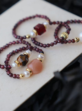 天然石榴石天然淡水珍珠虎眼石简约精致小众设计弹力绳戒指批发