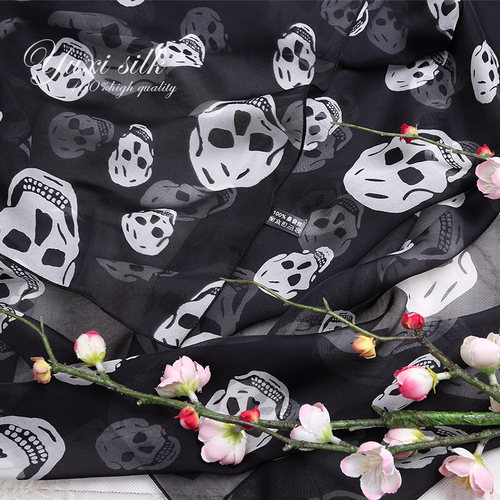 黑底白骷髅头100%桑蚕丝长款真丝丝巾披肩女士春秋冬夏季丝绸围巾 - 图3