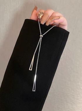 钛钢几何三角项链女潮秋冬