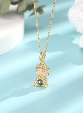 时尚新款笑脸小萌佛投影项链女吊坠小弥勒佛本命年钛钢网红锁骨链