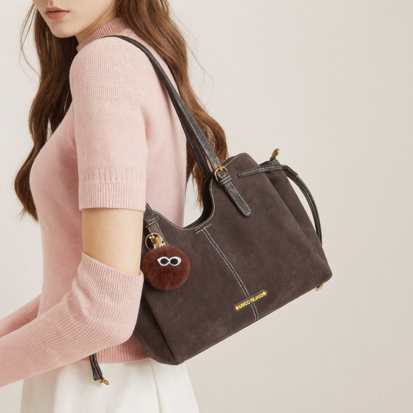 新款高端托特包女包 休闲通勤大容量单肩包 百搭黑色手提包水桶包,淘宝优惠券,粉丝福利购,淘宝优惠卷