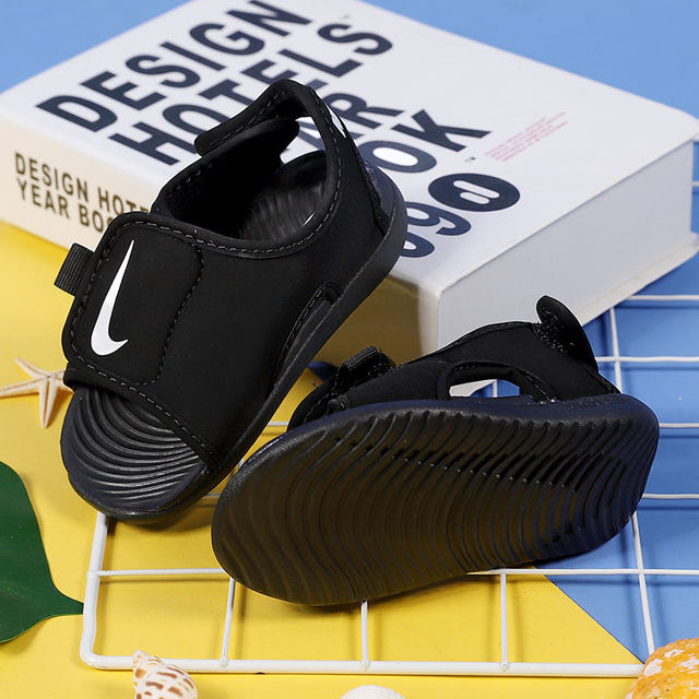 soft bottom nike baby shoes