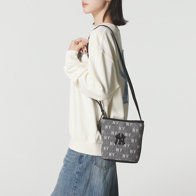 MLB官方 复古老花单肩包男包女包春季新款斜挎包时尚运动包休闲包,淘宝优惠券,粉丝福利购,淘宝优惠卷