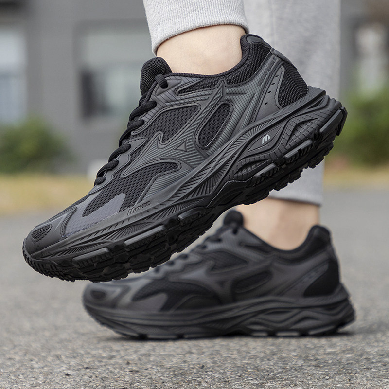  幸运叶子跑步鞋