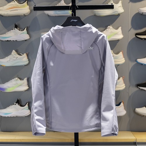 李宁女子风衣2025冬季新款加绒保暖反光防泼水软壳外套AFDVG72 - 图3