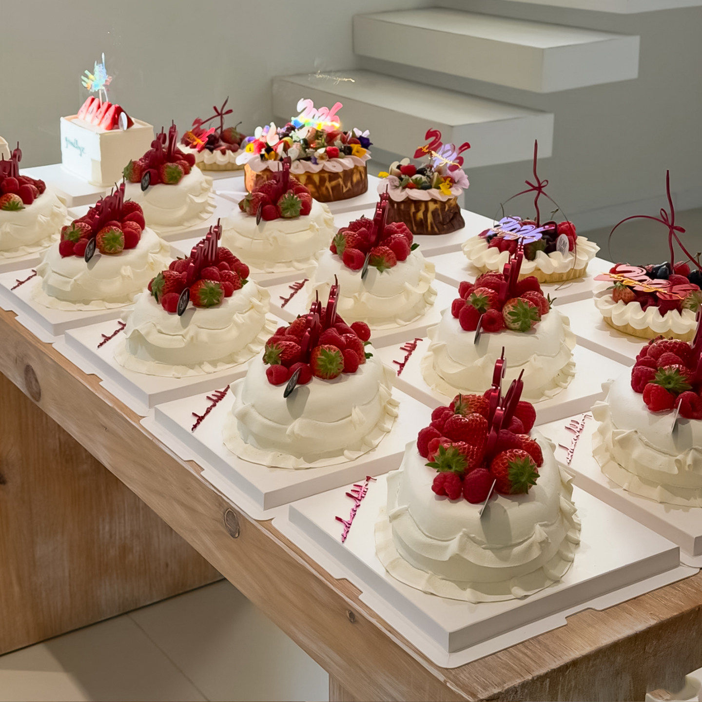 2026新年除夕夜数字蜡烛草莓蛋糕装饰春节跨年英文亚克力DIY丝带,淘宝优惠券,粉丝福利购,淘宝优惠卷