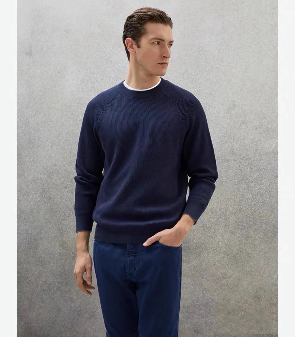 秋冬季男士商务修身休闲百搭保暖圆领套头打底针织毛衣羊毛衫男款