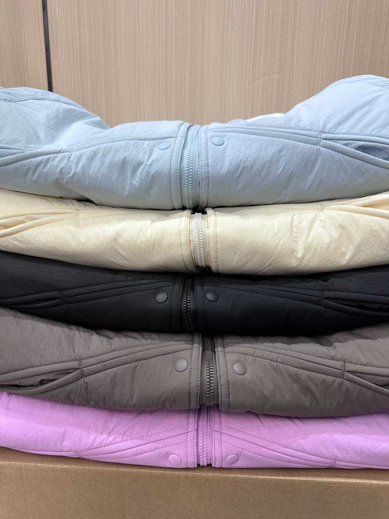 白云推荐~羊毛绒~圆领排扣大口袋棉服女冬季保暖休闲加厚外套棉服,淘宝优惠券,粉丝福利购,淘宝优惠卷