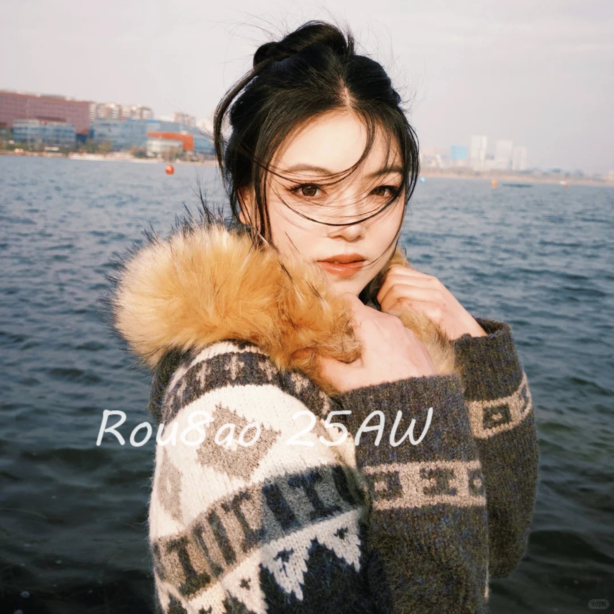 Rou8ao微胖大码女装微胖MM牛角扣毛领连帽毛衣外套费尔岛毛织外套,淘宝优惠券,粉丝福利购,淘宝优惠卷