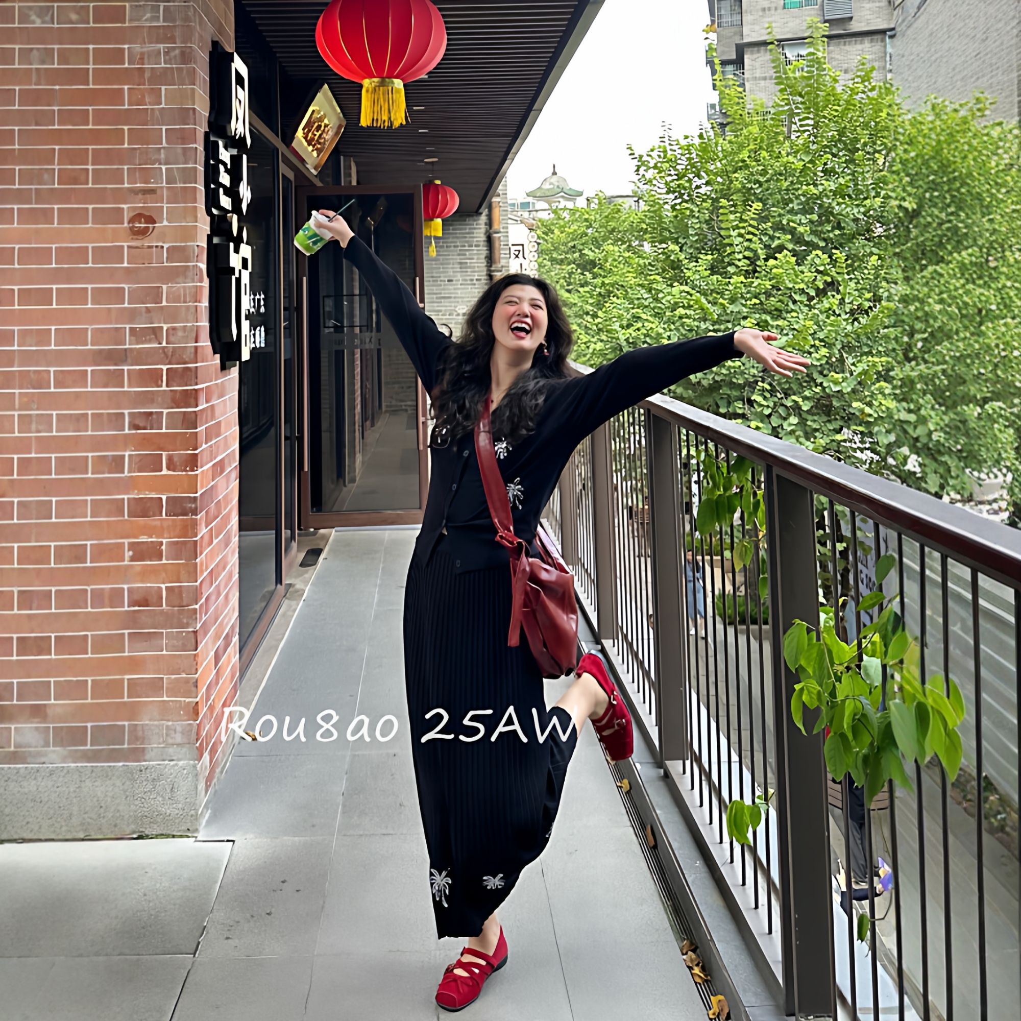 Rou8ao微胖大码女装秋季韩系高级感刺绣亮片开衫高腰半身裙两件套 - 图3