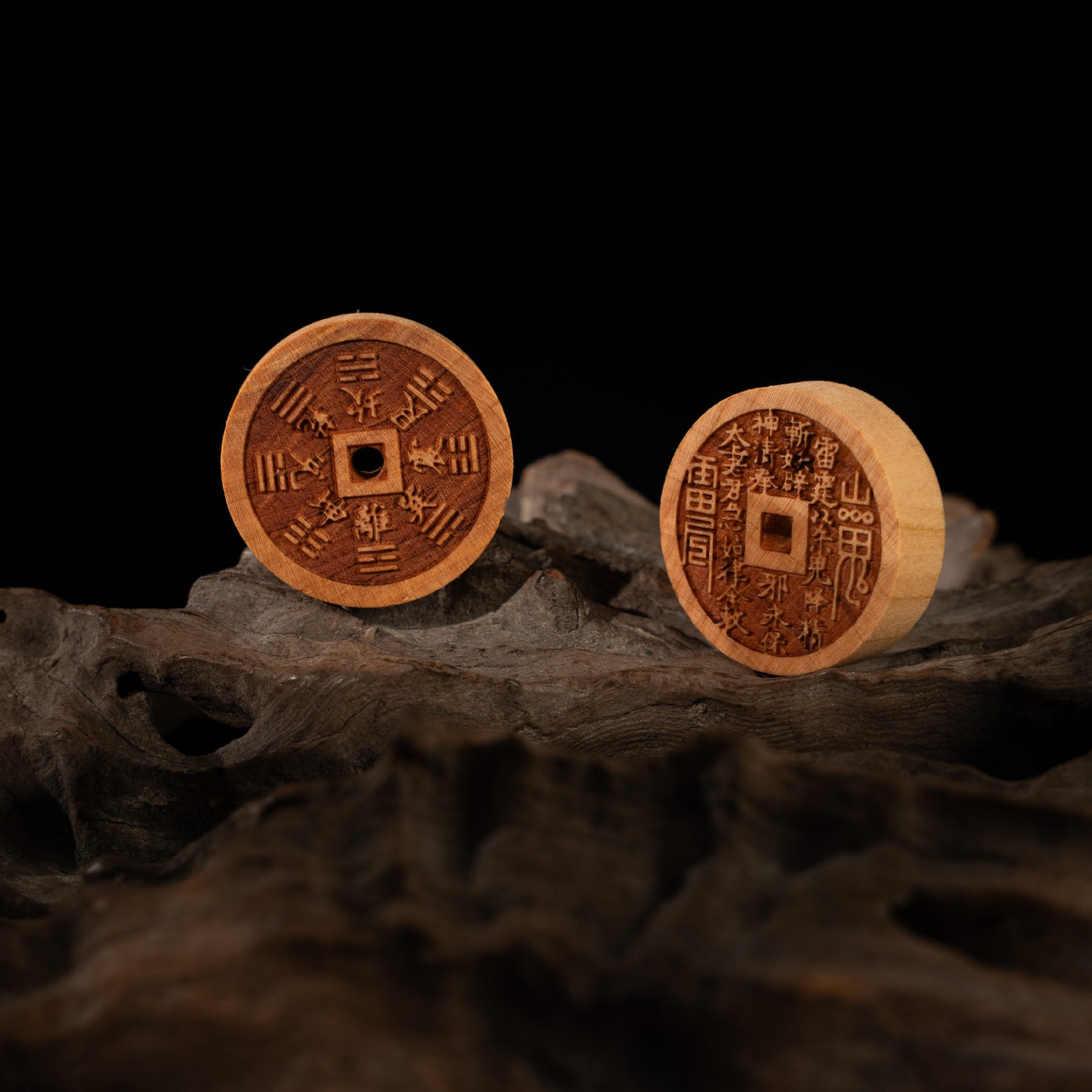 【雷击桃木】双面精雕桃木雷桃山鬼花钱吊坠项链钥匙扣本命年挂件,淘宝优惠券,粉丝福利购,淘宝优惠卷