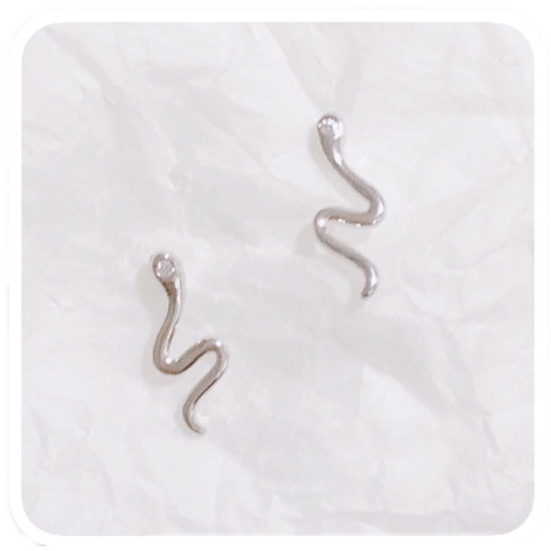 美杜莎灵动小蛇耳钉小众设计清冷高级感耳环个性潮S925银针防敏-图3