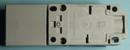 XS8 C40PC449 ，现货全新原装正品Telemecanique 施耐德 接近开关 - 图2