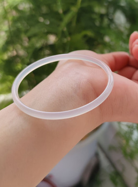 瑞丽女玉髓细叮当镯子极细少女