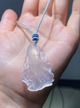 天然白冰玉髓大白菜项坠男女款