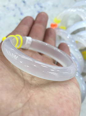 轻奢女玉髓马料镯子高冰