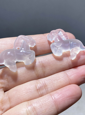 白龙马冰透玉髓本命年生肖项坠