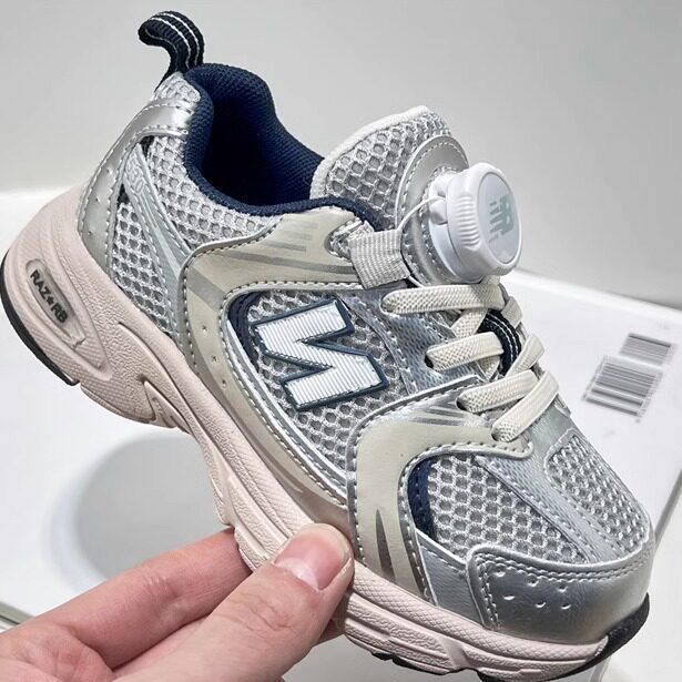 女童运动鞋2025秋冬新款潮牌儿童加绒老爹鞋旋转扣宝宝男童跑步鞋,淘宝优惠券,粉丝福利购,淘宝优惠卷