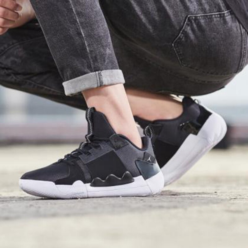 jordan zoom zero gravity on feet