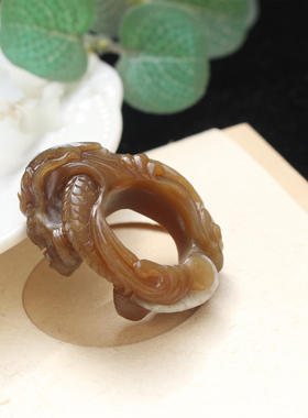 复古文玩和田玉糖玉腾龙扳指