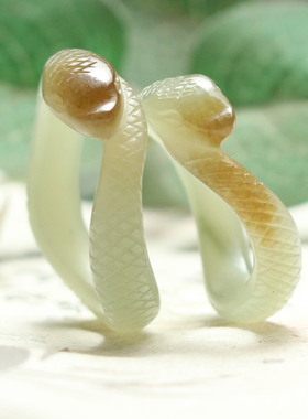 原创可定制和田玉生肖蛇戒指