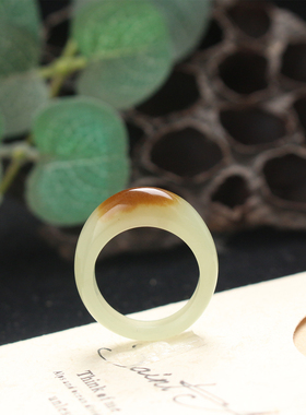 简约时尚和田玉糖白玉水滴戒指