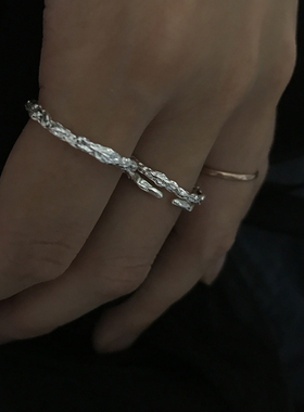 不规则纹理百搭暗黑风戒指买手