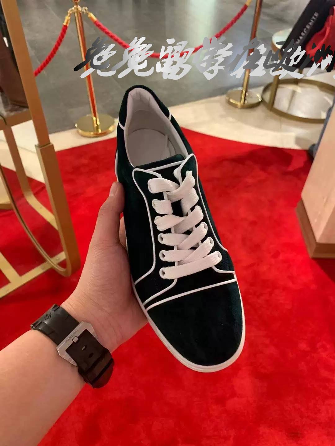 代购Christian Louboutin/CL 男士圆头系带运动休闲板鞋新款男鞋