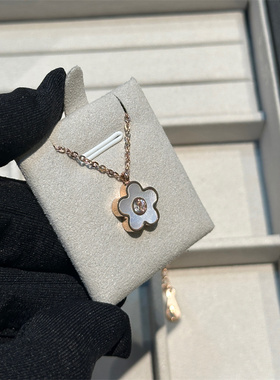 日韩简约风五叶草玫瑰金项链女网红百搭锁骨链钛钢链条镶嵌白贝母