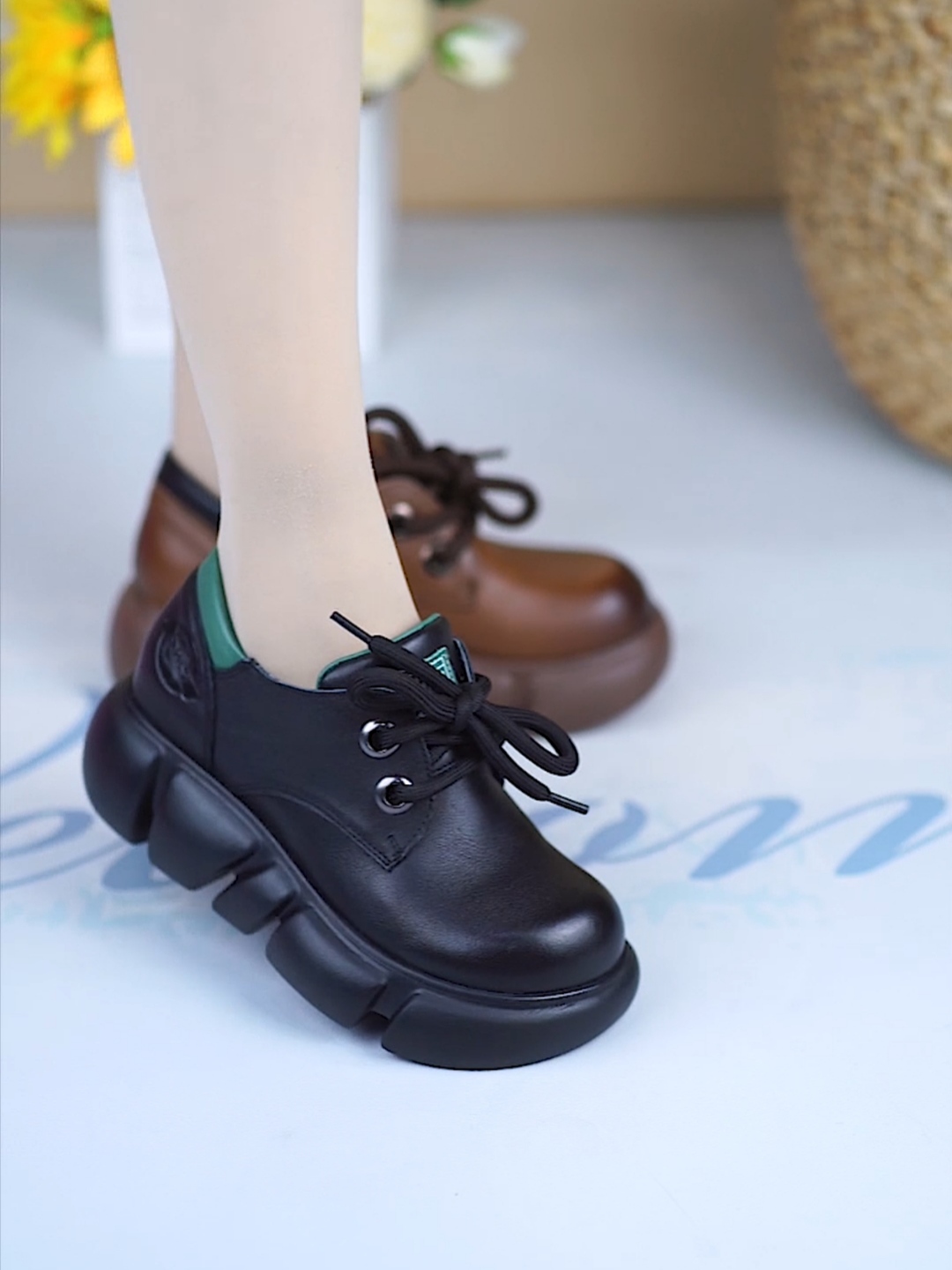 真皮单鞋女2025年春秋新款圆头厚底松糕底女鞋牛皮系带英伦乐福鞋 - 图2