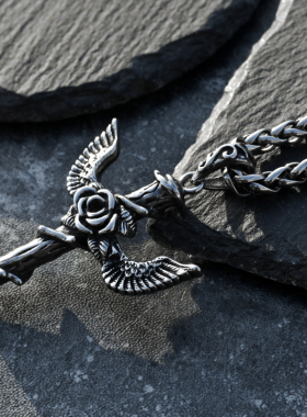 天使翅膀十字架项链男士钛钢