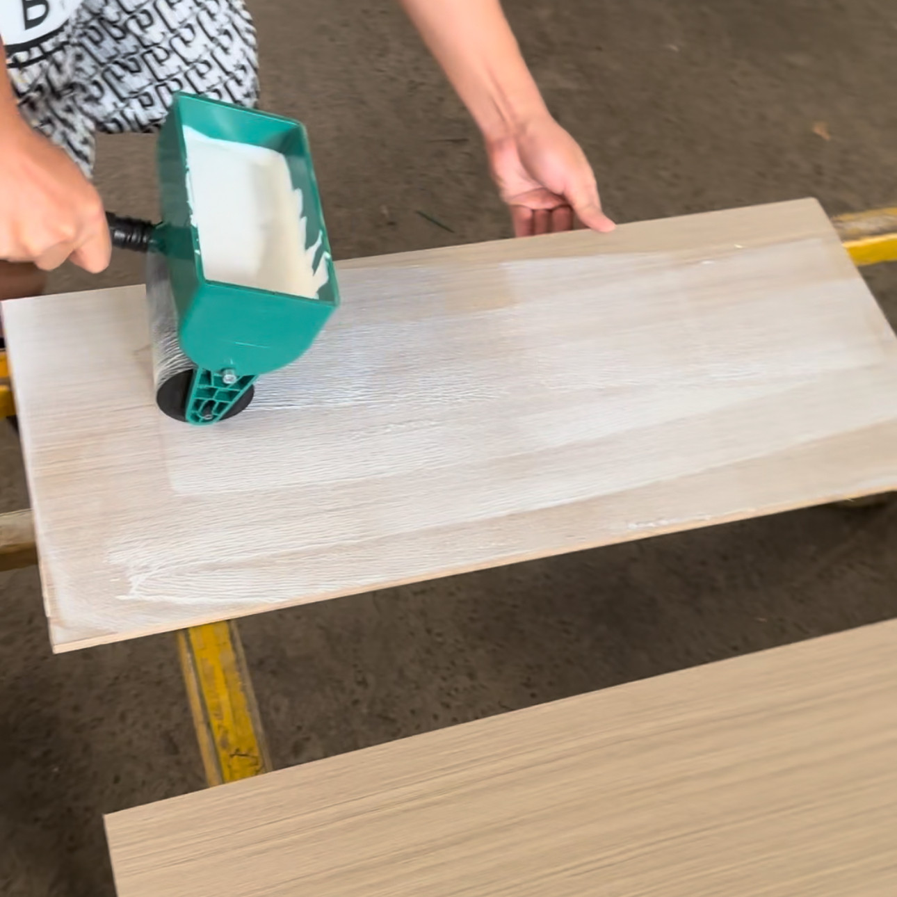 三聚氰胺板胶免漆板压板胶多层板密度板木材粘接水性胶环保零甲醛,淘宝优惠券,粉丝福利购,淘宝优惠卷