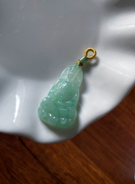 天然a货翡翠绿底飘绿笑佛素衣观音玉观音佛公锁骨挂件弥勒佛玉坠