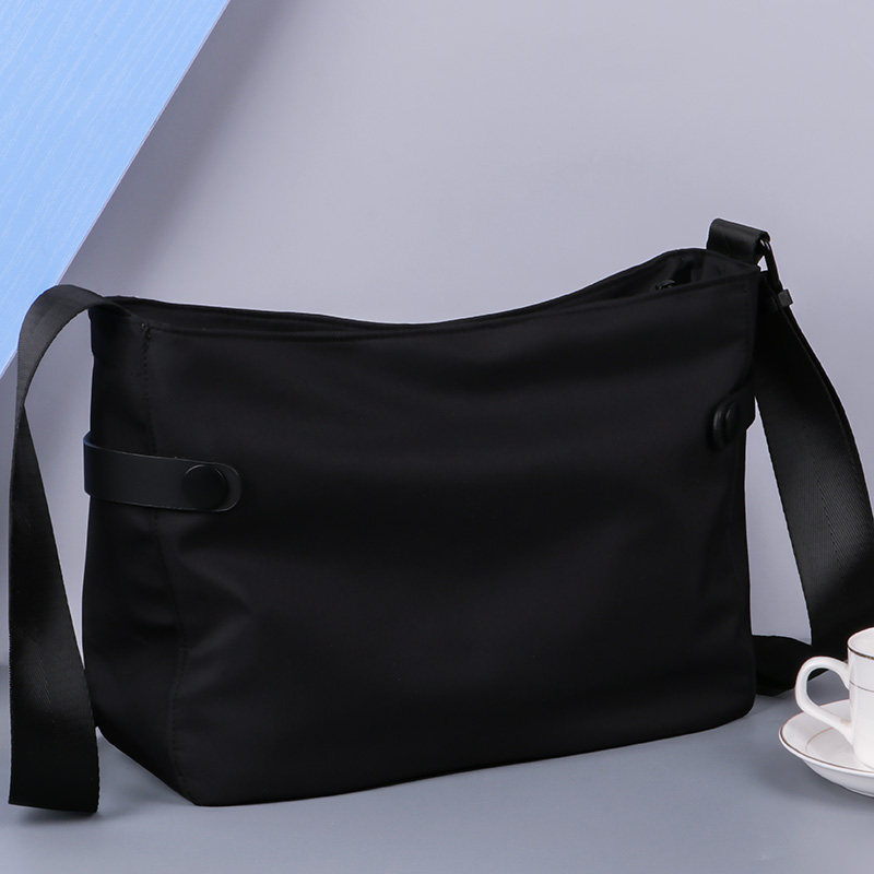 新款斜挎包男士潮横款背包单肩包男包包男款时尚邮差包大容量帆布,淘宝优惠券,粉丝福利购,淘宝优惠卷