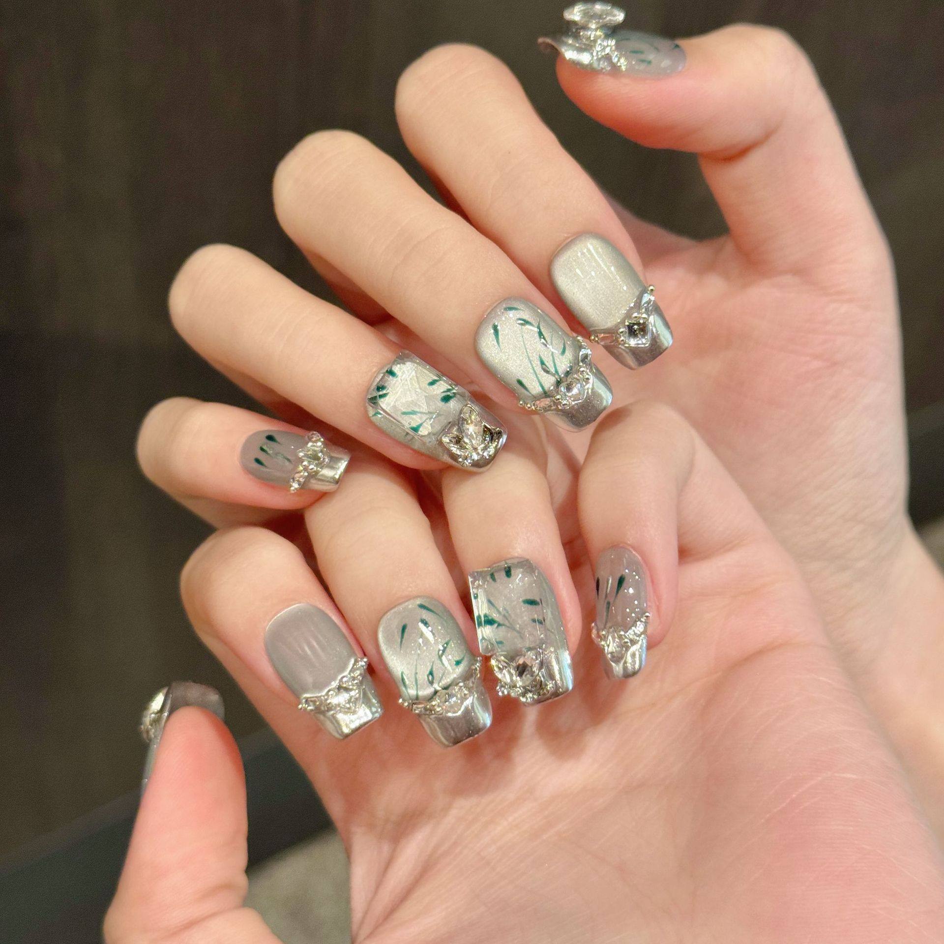 国风竹影夏日冰透薄荷绿玻璃珠猫眼魔镜法式爆闪简约日常穿戴甲,淘宝优惠券,粉丝福利购,淘宝优惠卷