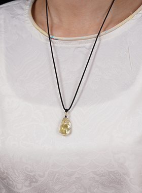 视频祝福黄水晶貔貅吊坠招财转运