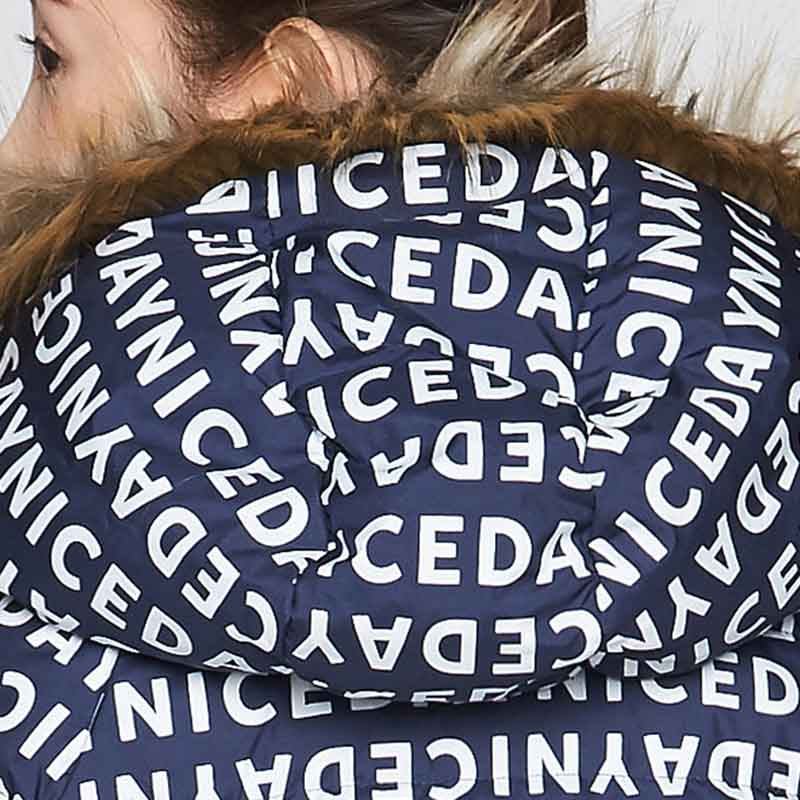 艾格冬不过时百搭加厚长袖羽绒服 艾格银座羽绒服