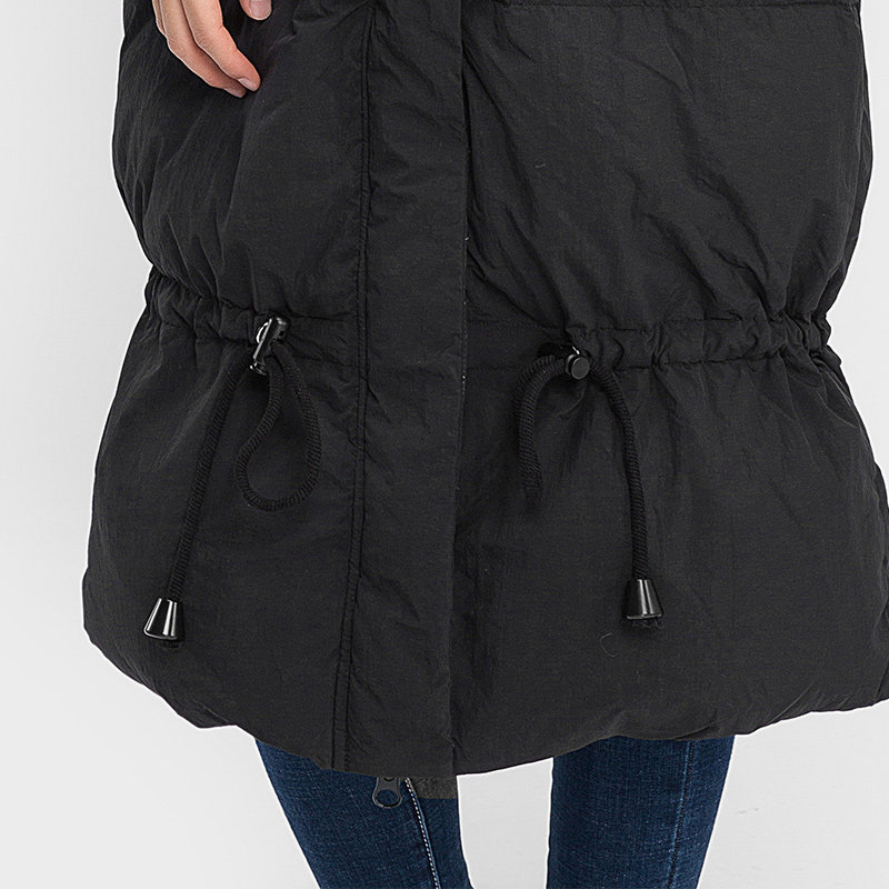  艾格银座羽绒服