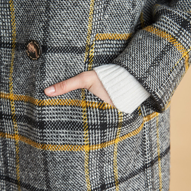  艾格银座毛呢外套