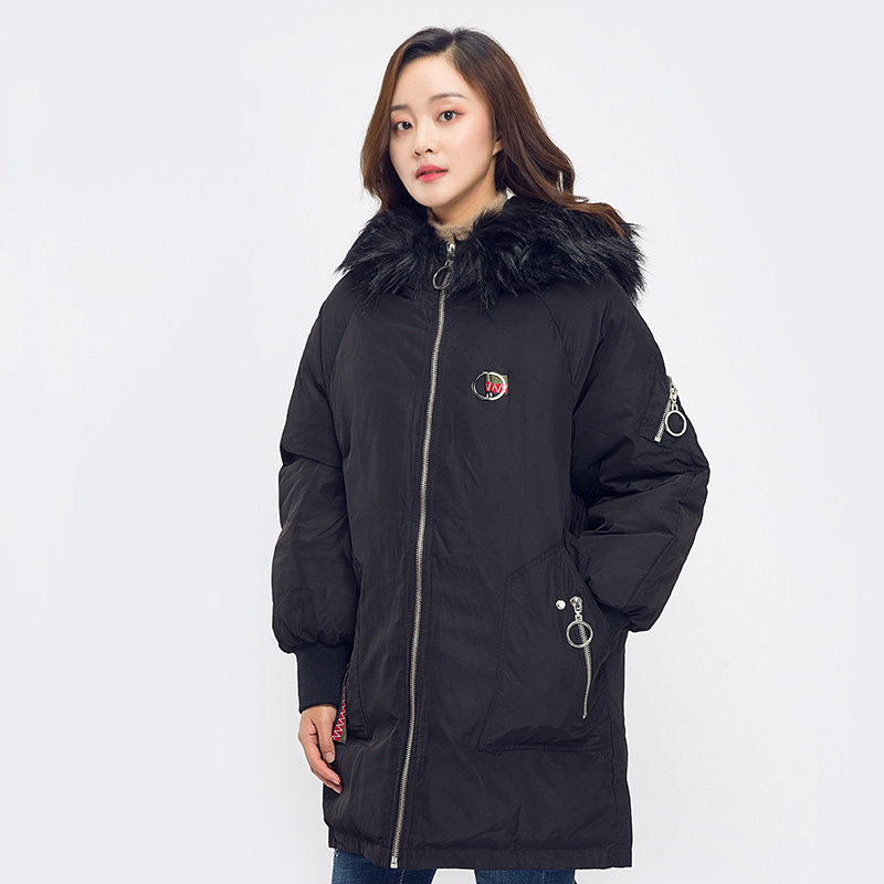  艾格银座羽绒服